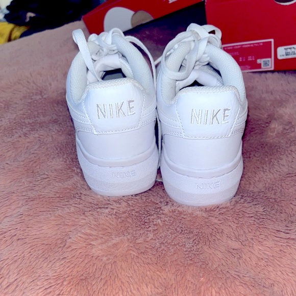 Nike Women's Court Vision Altaltr-Platform Sneakers - Picture 5 of 7